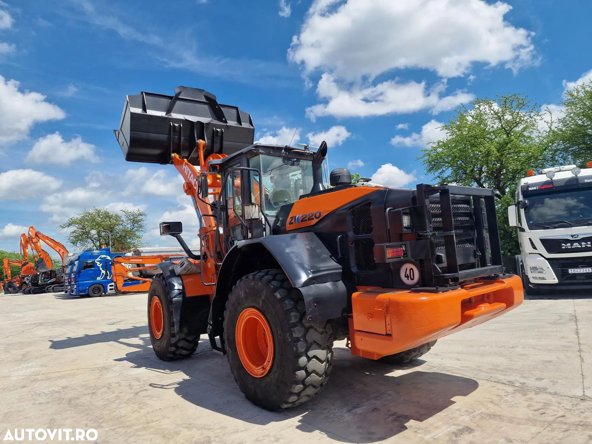 Hitachi ZW220, 8.453h, cupa 3,5mc, 2 Anv NOI, Gresare automata, Cantar, Camera spate, 18,6t, STARE FOARTE BUNA-PROMOTIE 74900 EUR+Tva - 32