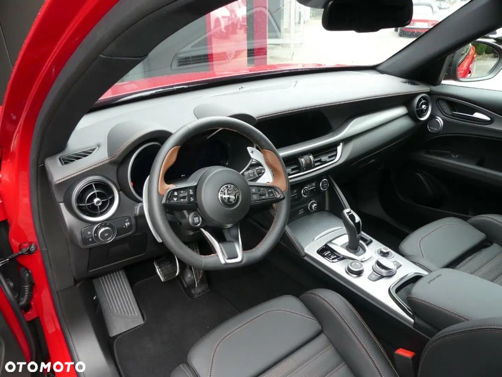 Alfa Romeo Stelvio 2.0 Turbo Intensa Q4 - 5