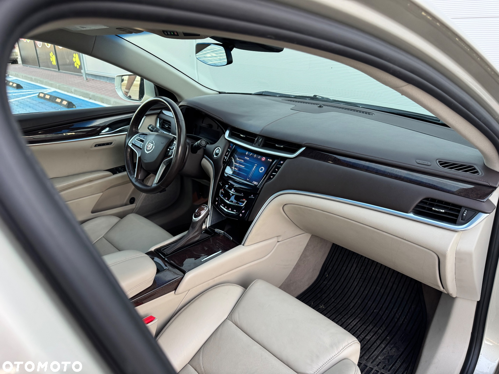 Cadillac XTS - 15