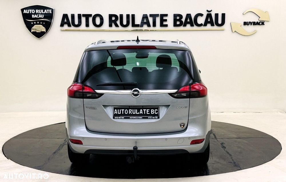 Opel Zafira - 10