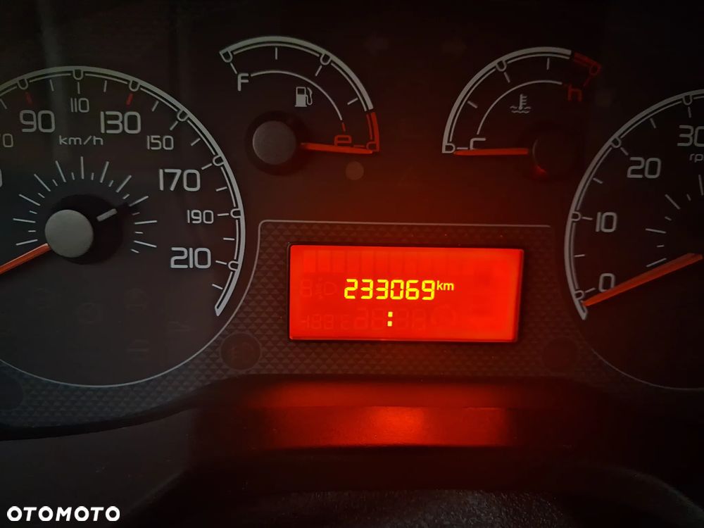 Fiat Qubo - 7