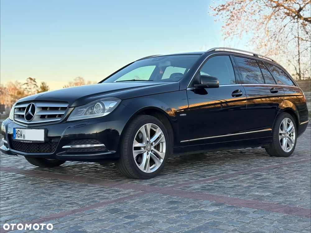 Mercedes-Benz Klasa C 250 CDI BlueEff 4-Matic Avantgarde - 2