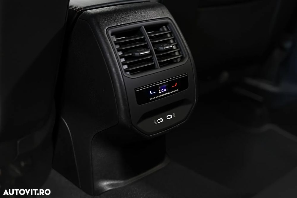 Cupra Formentor 1.4 e-HYBRID DSG Priority - 28