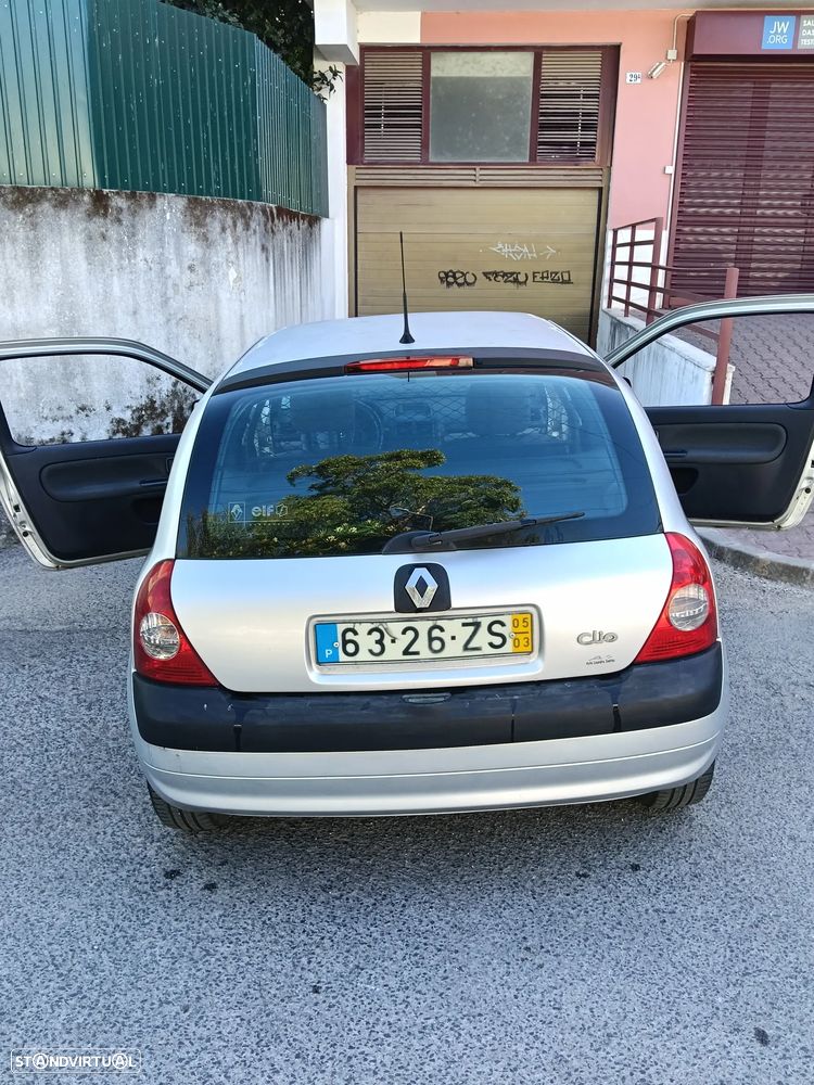 Renault Clio 1.5 dCi Pack - 8