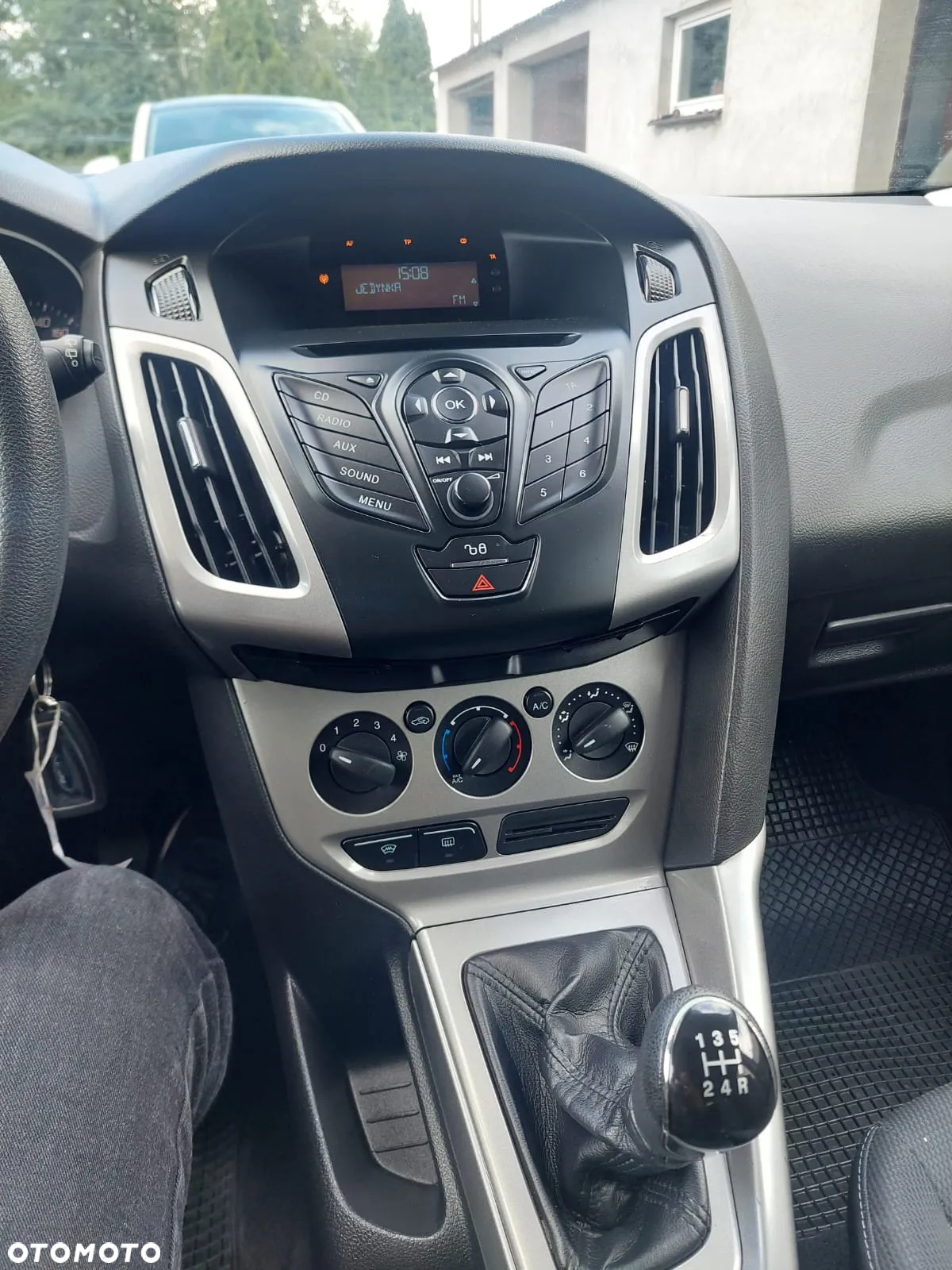 Ford Focus 1.6 Edition - 8