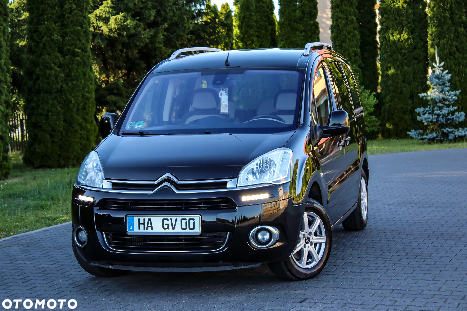 Citroën Berlingo Multispace e-HDi 90 FAP EGS6 Exclusive - 3