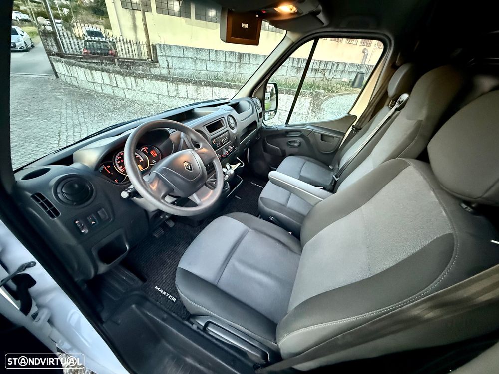 Renault Master Ze - 21