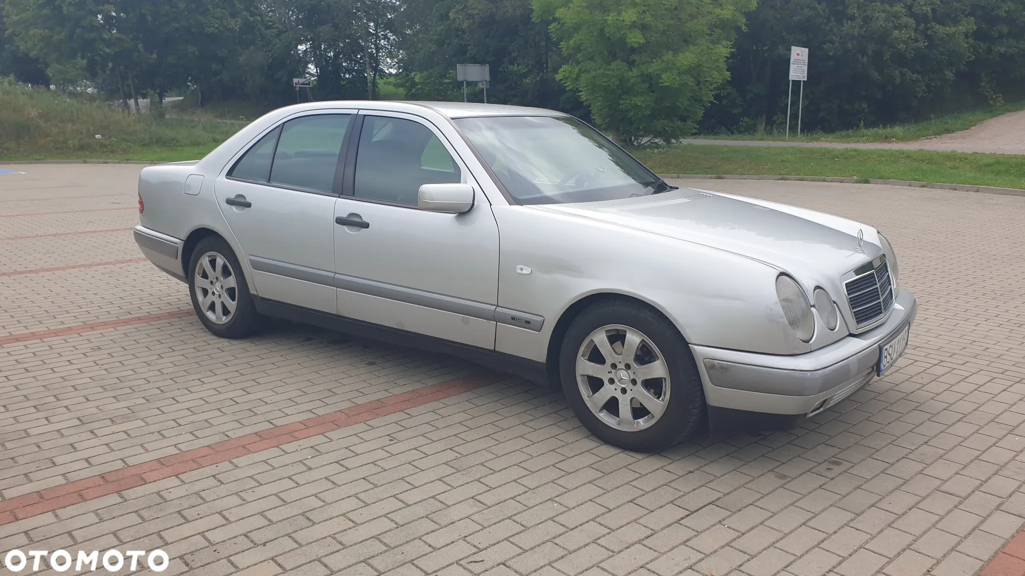 Mercedes-Benz Klasa E - 7