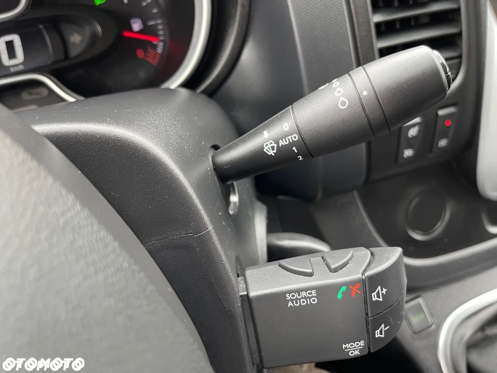Renault Trafic - 39