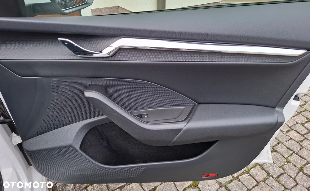 Skoda Octavia 1.5 TSI ACT Style - 40