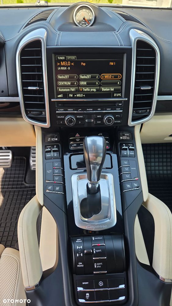 Porsche Cayenne S - 7