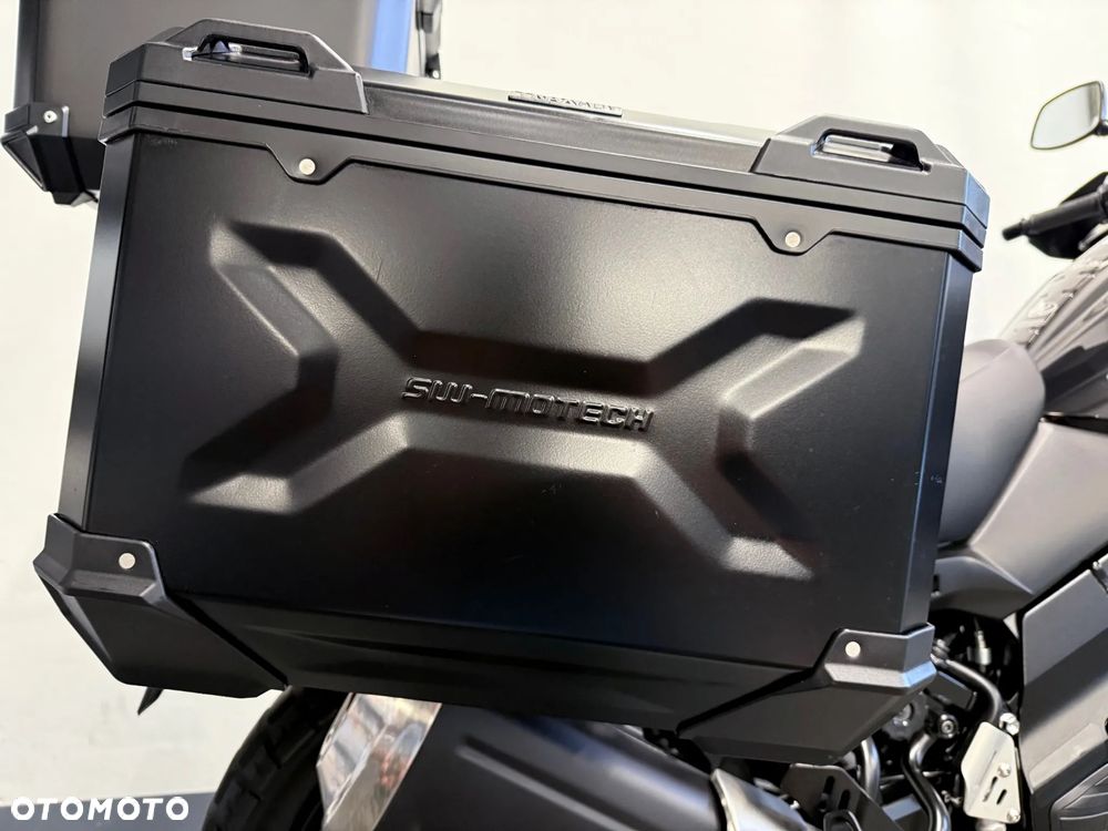Suzuki V-STROM - 20