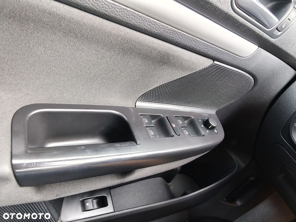 Volkswagen Jetta 1.4 TSI Highline - 17