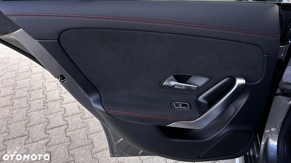 Mercedes-Benz CLA 200 mHEV AMG Line 7G-DCT - 26