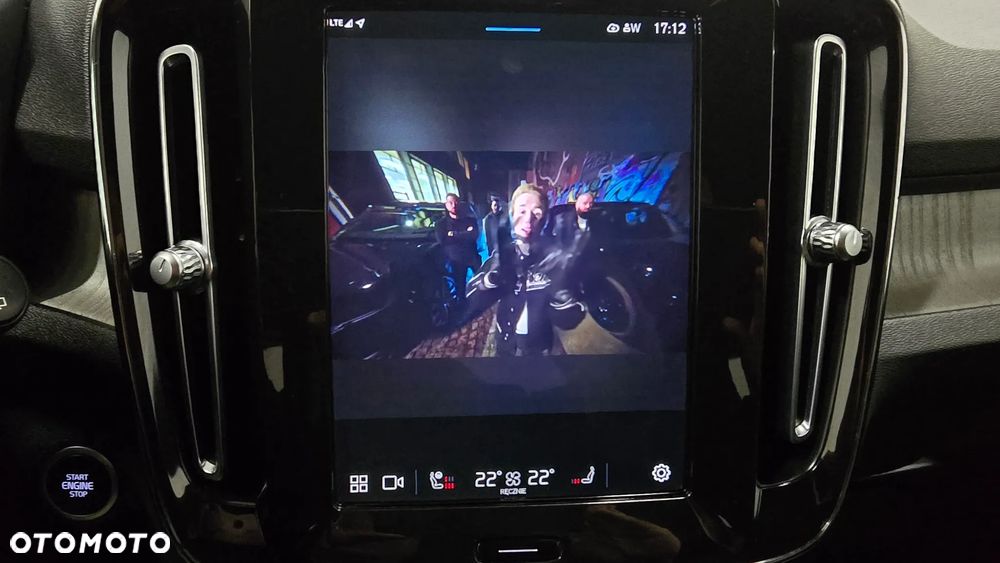 Volvo XC 40 B4 B DKG Plus Black Edition - 33