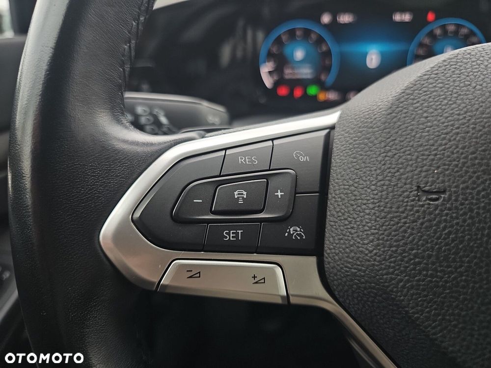 Volkswagen Golf 1.5 eTSI OPF DSG Style - 22