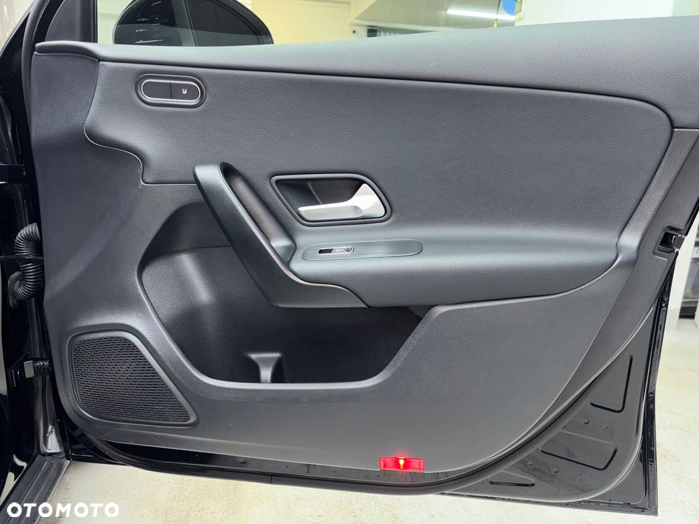 Mercedes-Benz Klasa A 200 d 8G-DCT Entry - 18