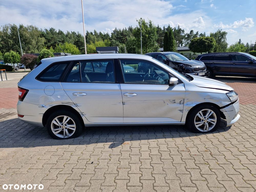Skoda Fabia 1.0 TSI Ambition - 2