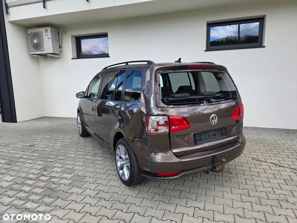 Volkswagen Touran - 4