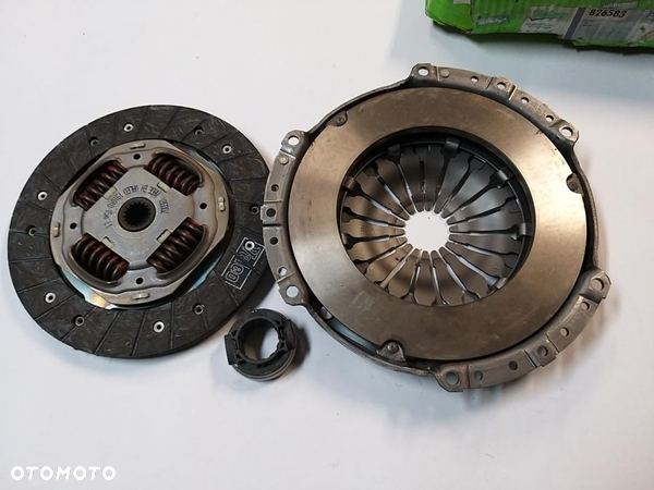 Zestaw sprzęgła z łożyskiem wyciskowym 200mm MINI (R50, R53), (R52), (R56) 1.6 06.01-11.13