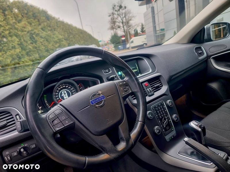 Volvo V40 D2 Momentum - 5
