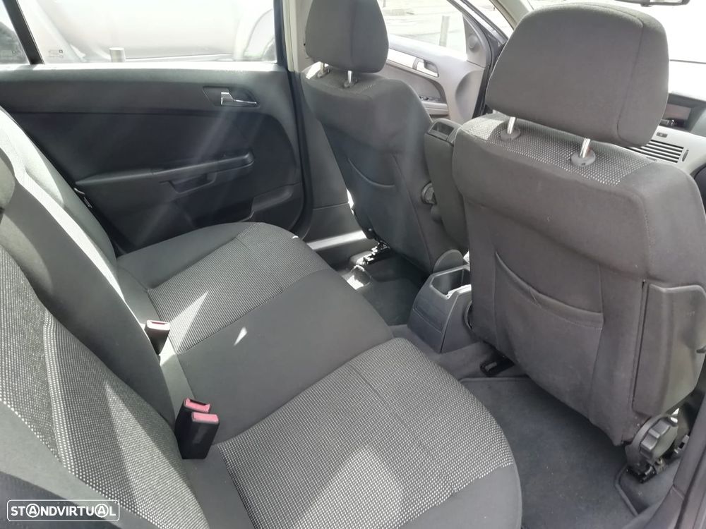 Opel Astra 1.3 CDTI Cosmo - 2