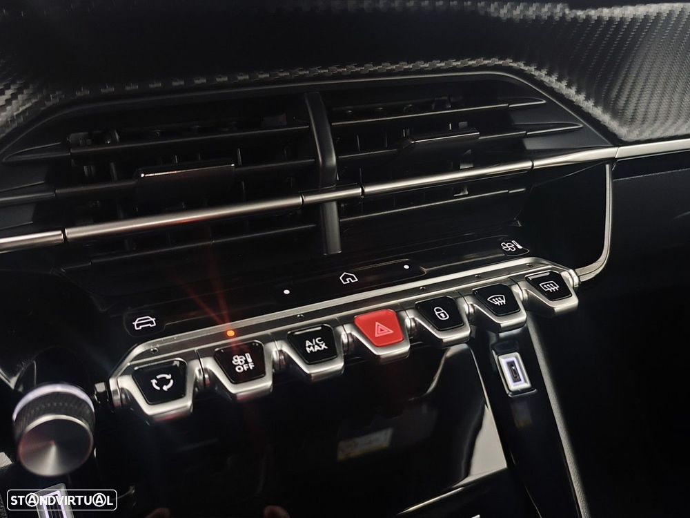 Peugeot 2008 1.2 PureTech Allure Pack - 22