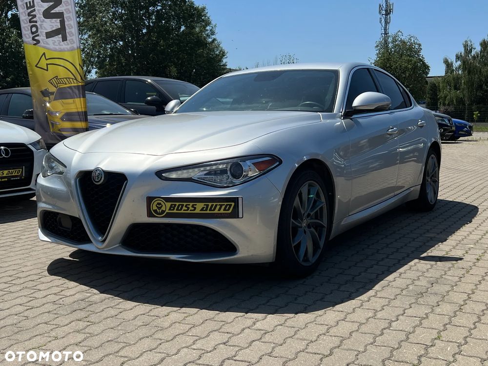Alfa Romeo Giulia - 5