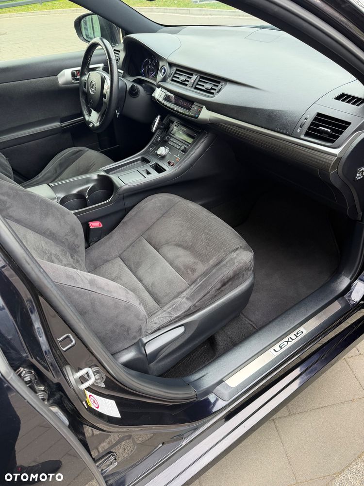 Lexus CT 200h F Sport - 8