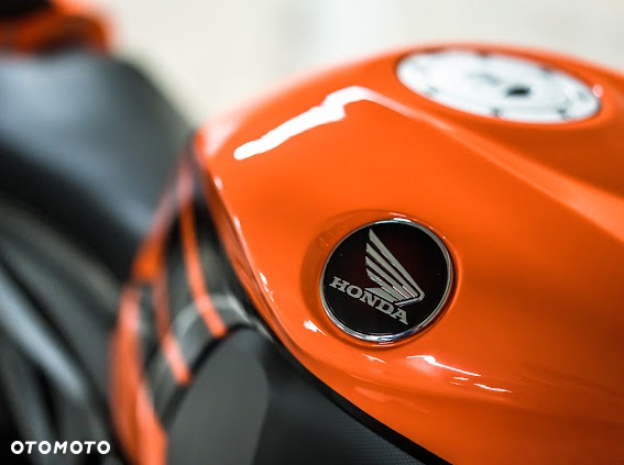 Honda CBR - 32
