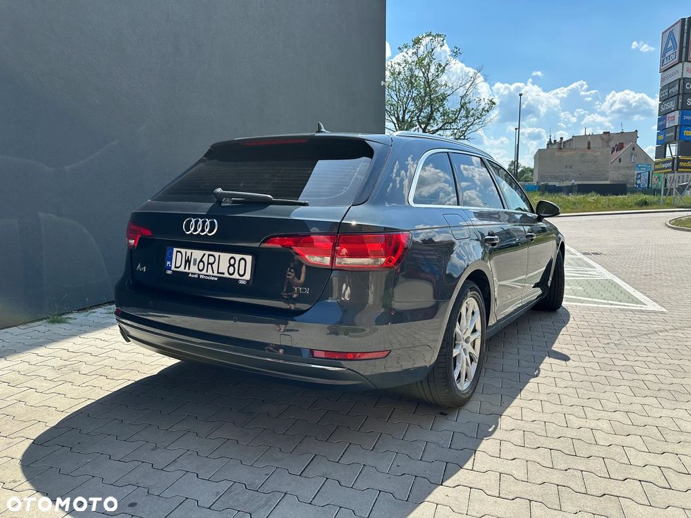 Audi A4 Avant 2.0 TDI S tronic - 11