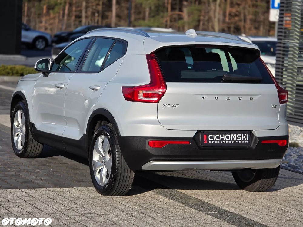 Volvo XC 40 T3 Momentum Pro - 7