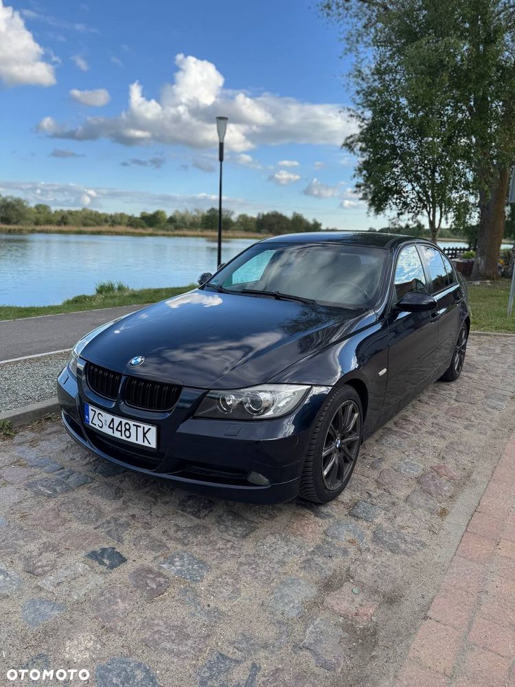 BMW Seria 3 320d DPF - 1