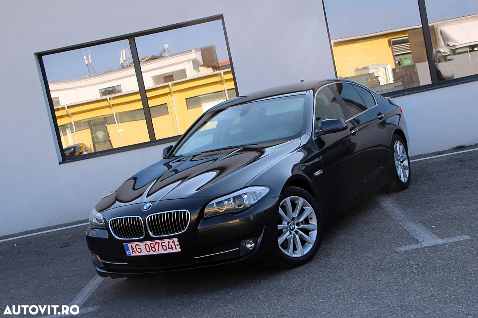 BMW Seria 5 520d Aut. BluePerformance - 2