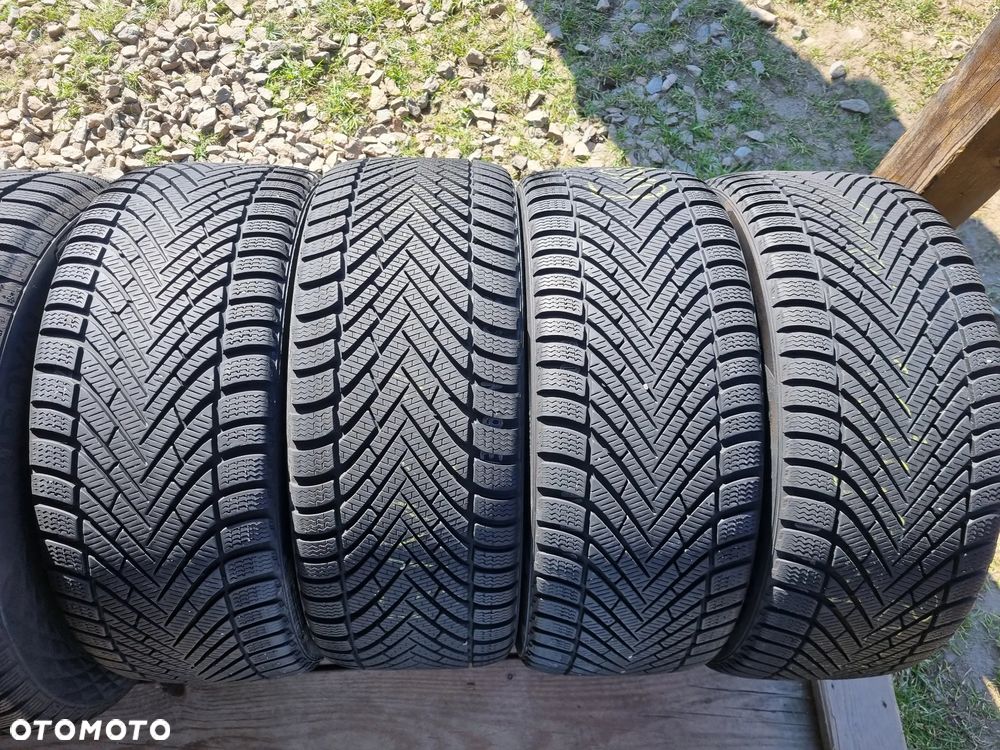 OPONY PIRELLI POWERGY WINTER 235/45R18 98V XL 2024r.8.5/7,8mm super stan - 1