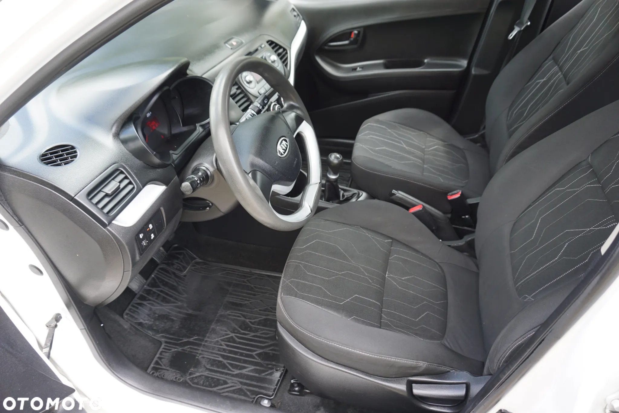 Kia Picanto 1.0 Business Line - 13