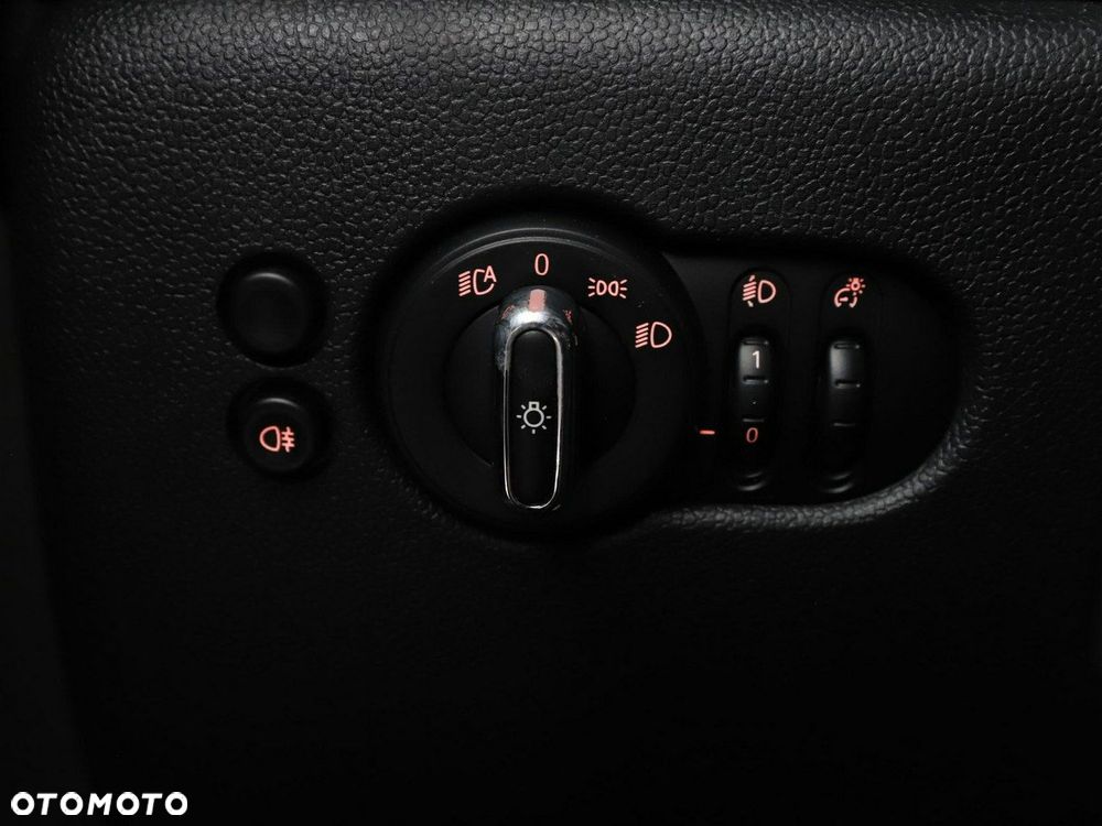 MINI Cooper S Classic Trim - 32