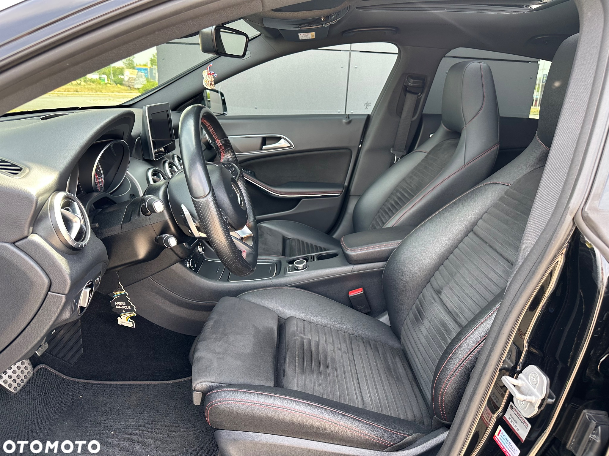 Mercedes-Benz CLA 200 7G-DCT AMG Line - 15