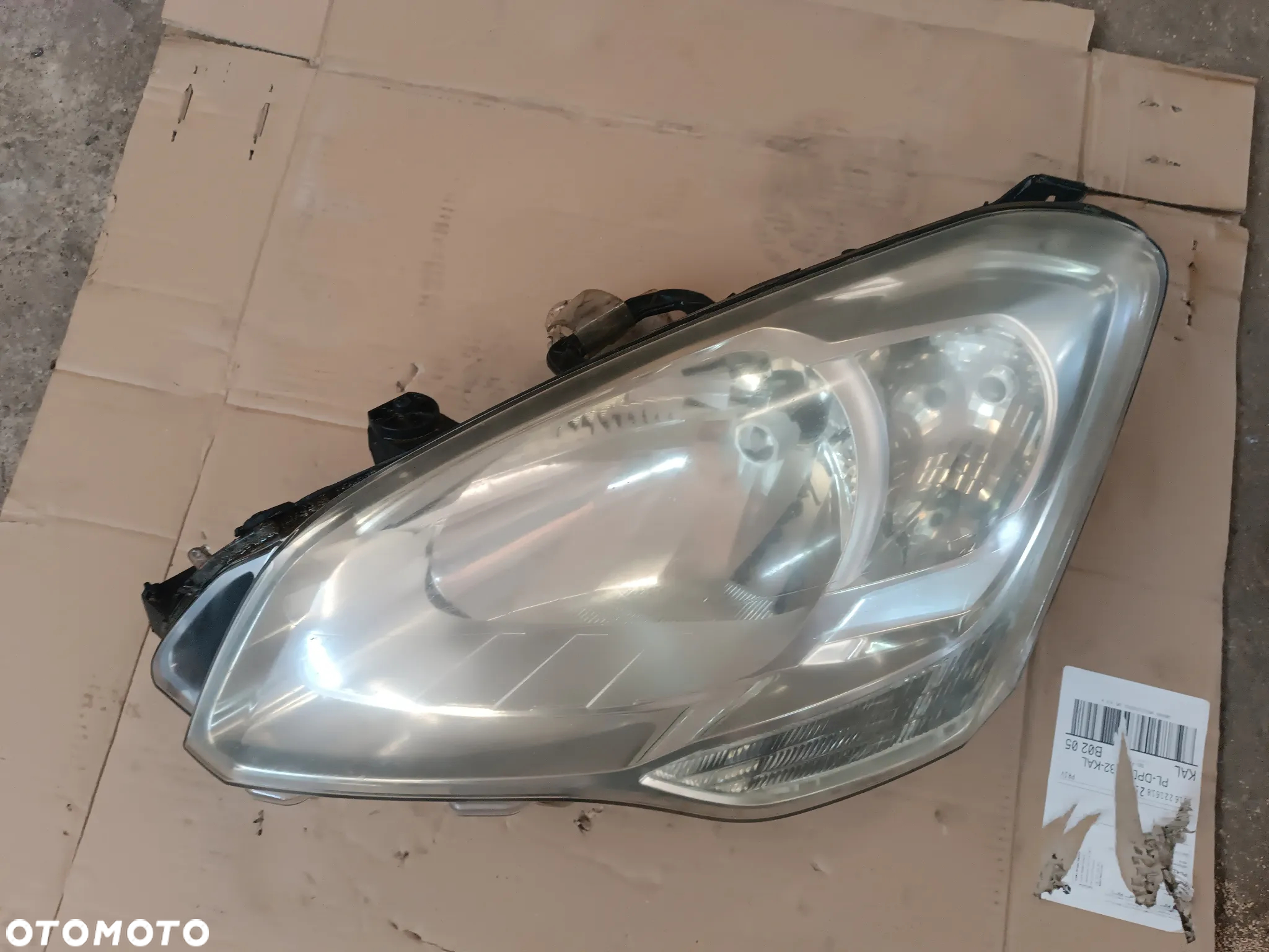 LAMPA PRZÓD PRZEDNIA LEWA PEUGEOT PARNER II LIFT - 2