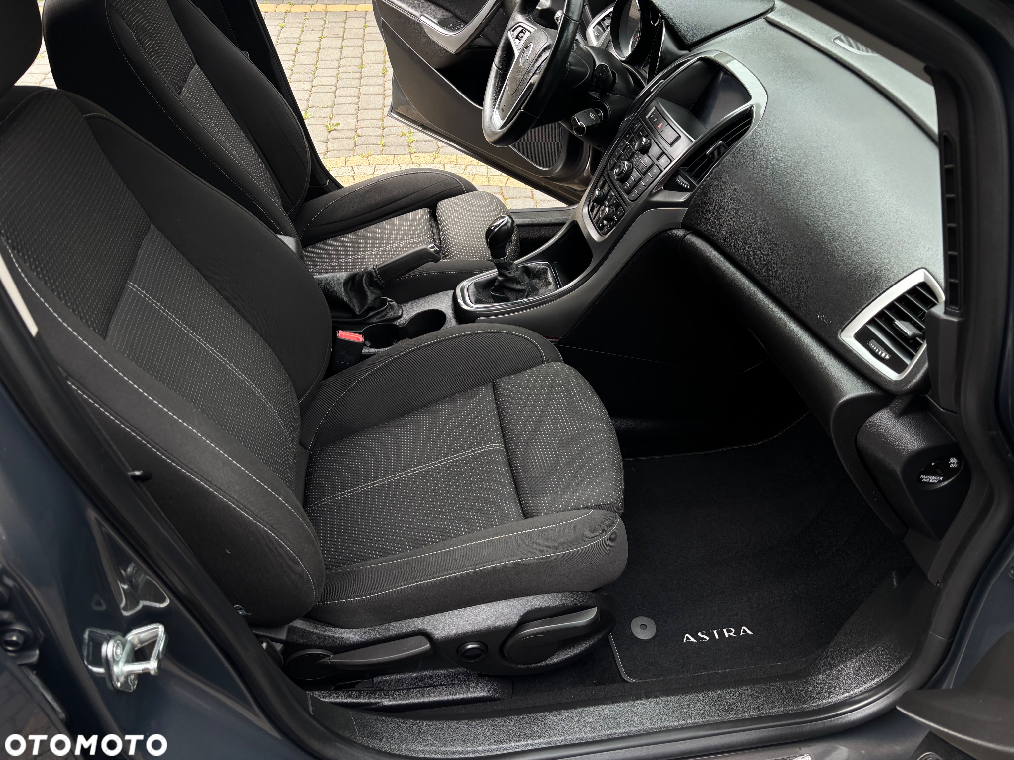 Opel Astra 1.4 Turbo Design Edition - 12