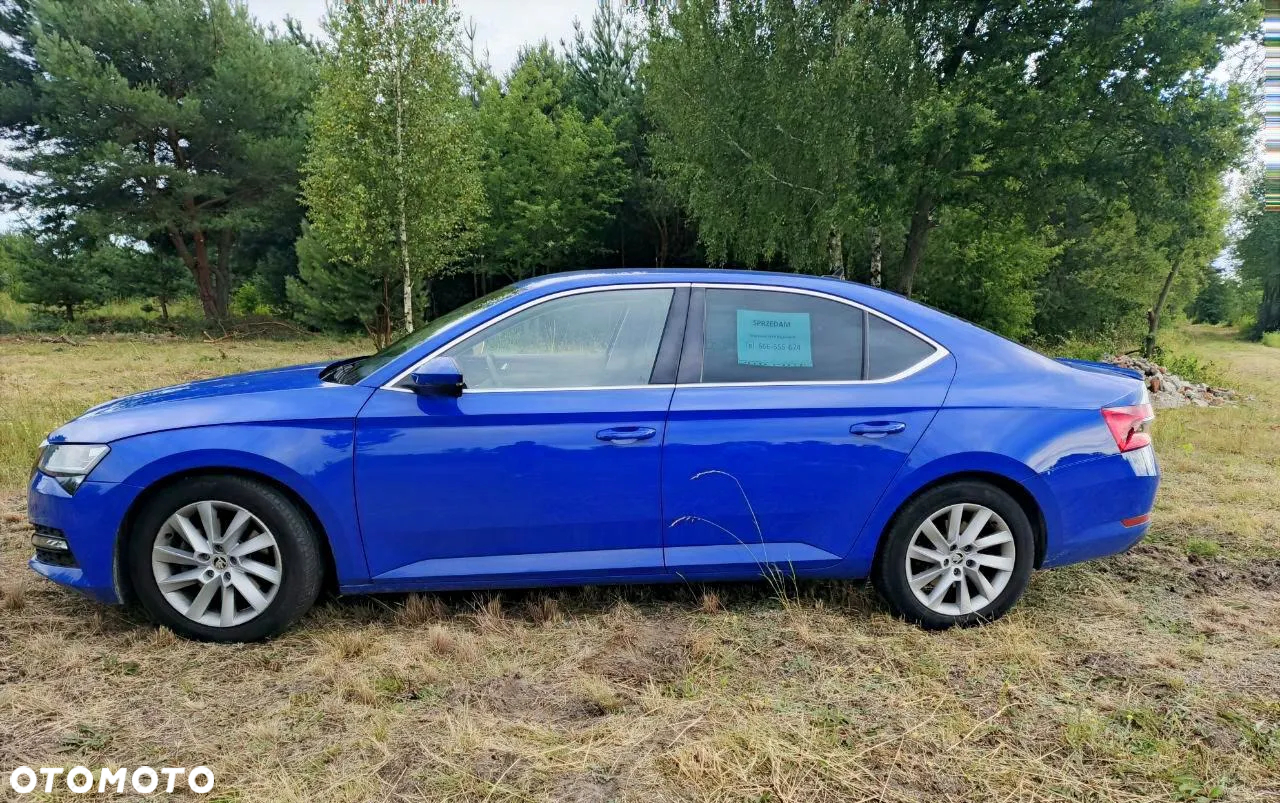 Skoda Superb ver-1-4-tsi-plug--in-hybrid-style-dsg - 14