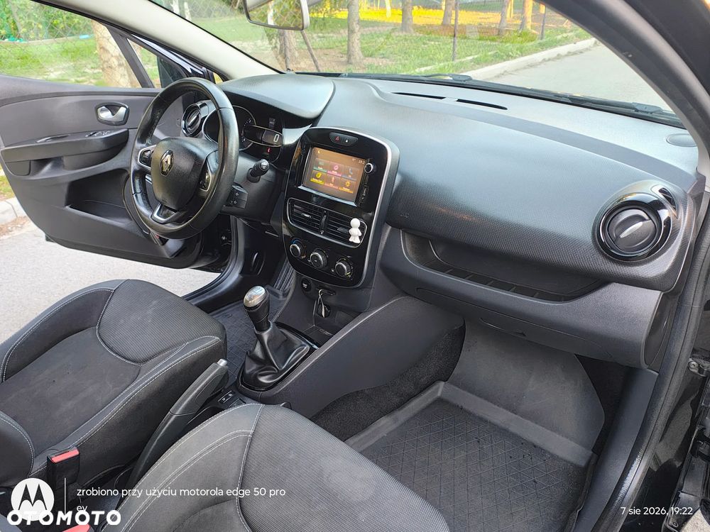 Renault Clio - 16