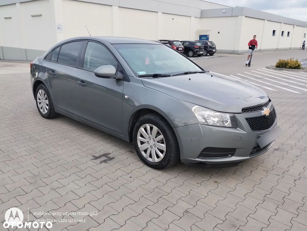 Chevrolet Cruze 1.6 LT+ - 25