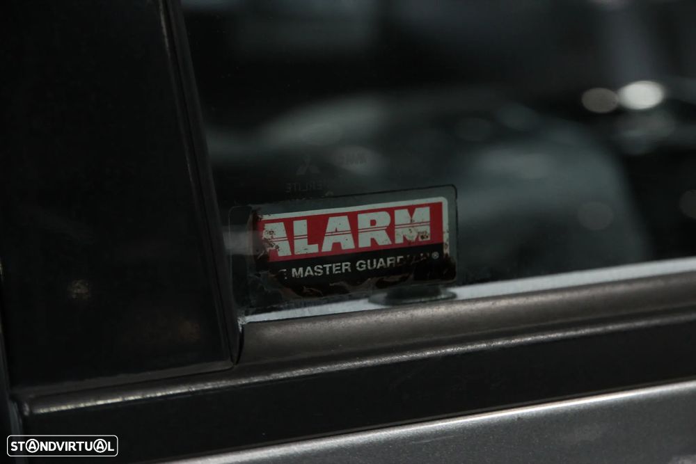 Mitsubishi Pajero 2.8 TD GLX - 8