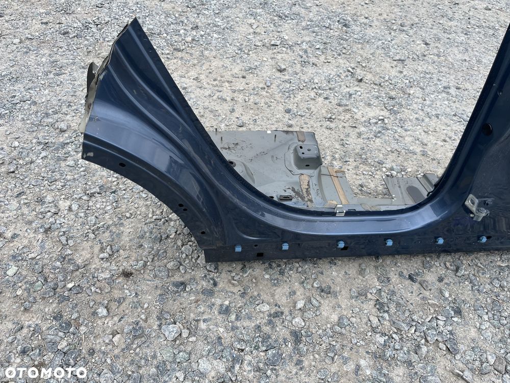 Ćwiartka prawa słupek próg Ford Kuga III - 3