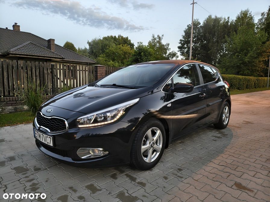 Kia Ceed 1.6 GDI L Business Line - 4