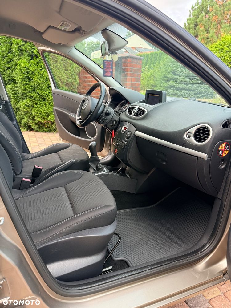 Renault Clio 1.2 16V 75 Dynamique - 28