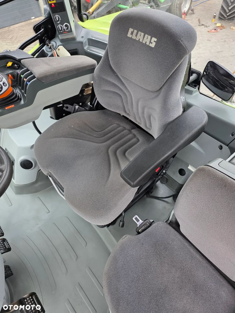 Claas Arion 650 Cebis - 13