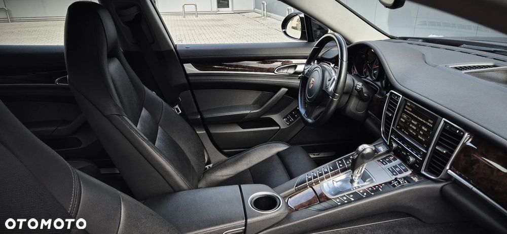 Porsche Panamera 4 - 4