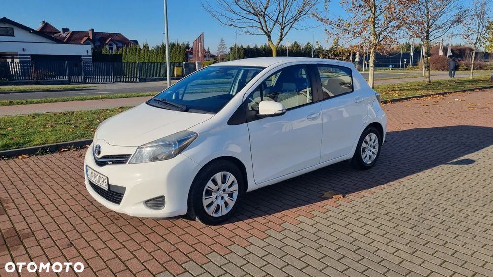 Toyota Yaris 1.33 VVT-i - 1